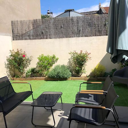 Maison De Village Avec Jardinet Bruguieres エクステリア 写真